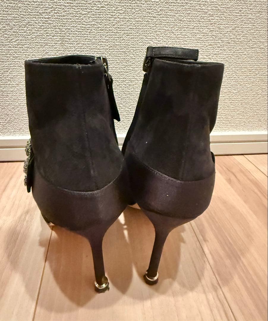 MANOLO BLAHNIK ハンギシスエード アンクルブーツ 37 MANOLO BLAHNIK