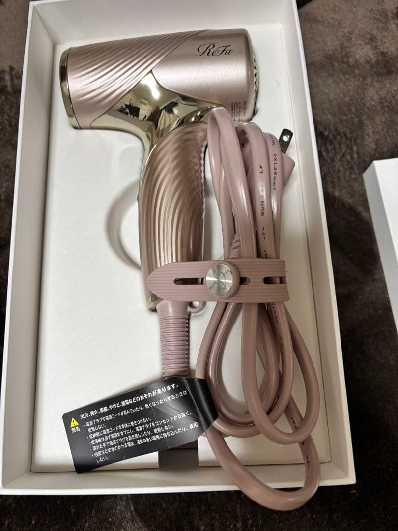 ReFa ヘアドライヤー シャンパンゴールド ReFa / リファビューテック ドライヤー SE シャンパンゴールドの公式
