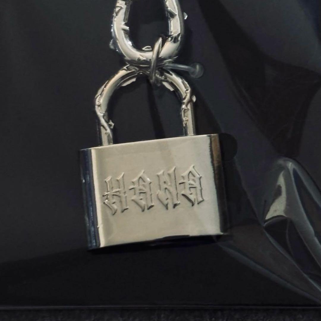 新品未開封】HANA「BAD LOVE」グッズ カラビナ 即購入可◎ 匿名発送