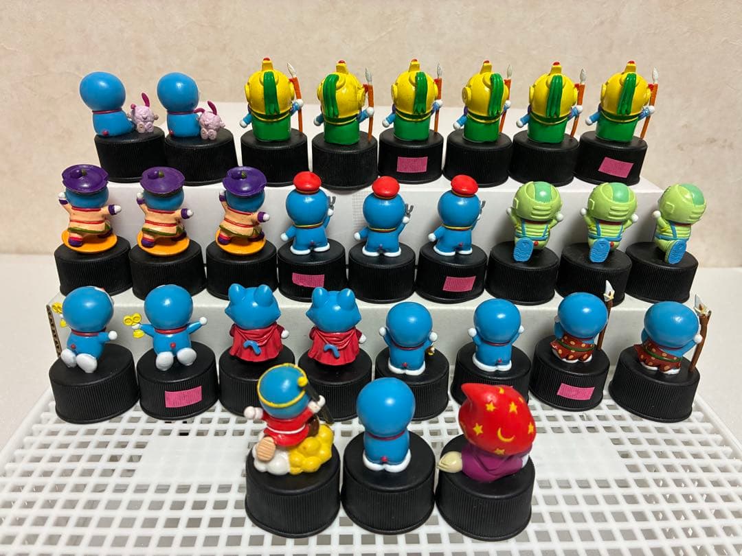 ドラえもん映画 25周年記念ペットボトルキャップ フィギュアセット