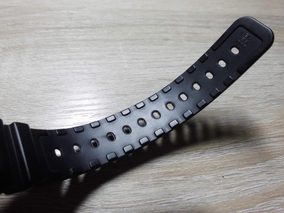 美品！カシオ ジーショック DW-5600EF-1T ブラックフライ キムタク着