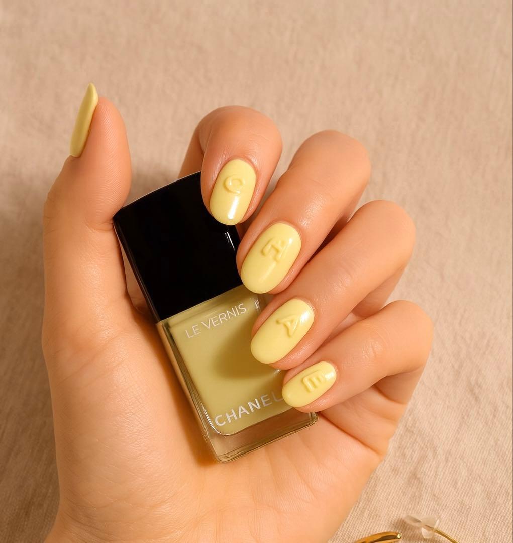 ほぼ未使用】CHANEL ネイル 129 ヴェルニ イエロー 系 - メルカリ
