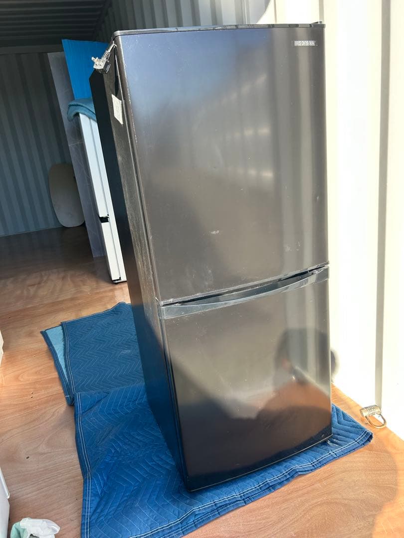 2023年　アイリス　冷蔵庫　埼玉県川口市から配達します 冷蔵庫 170L 2ドア 冷凍冷蔵庫 IRSD-17A-B ブラック 黒 アイリス