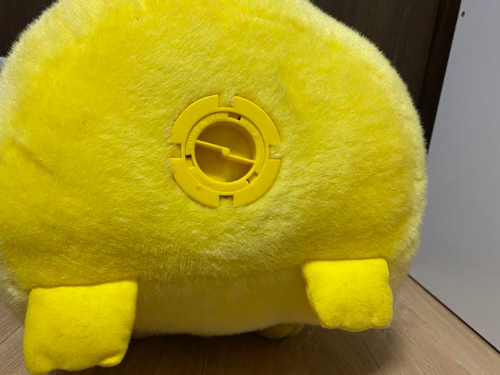 激レア！おしゃべりピカチュウ特大貯金箱 - メルカリ