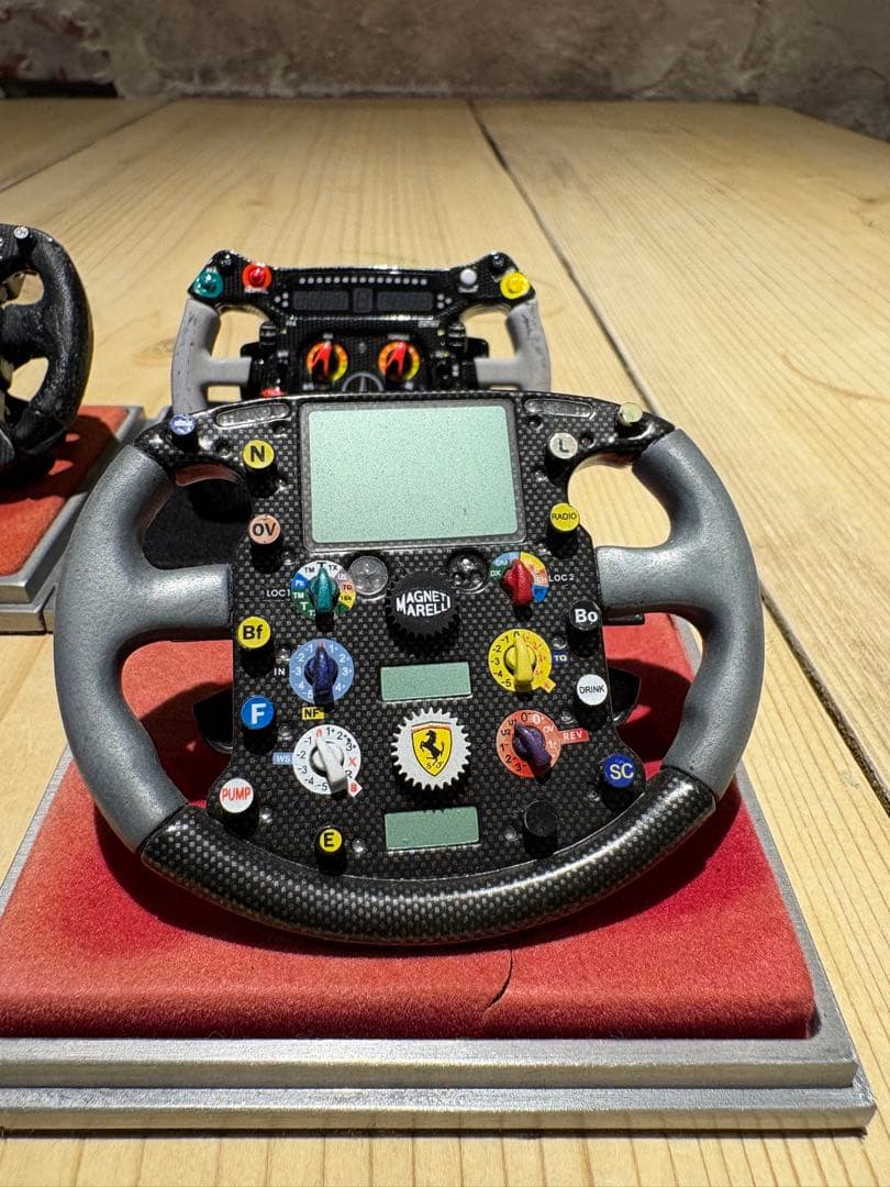 訳ありアマルガム1/4 F1ステアリング4台セット - メルカリ