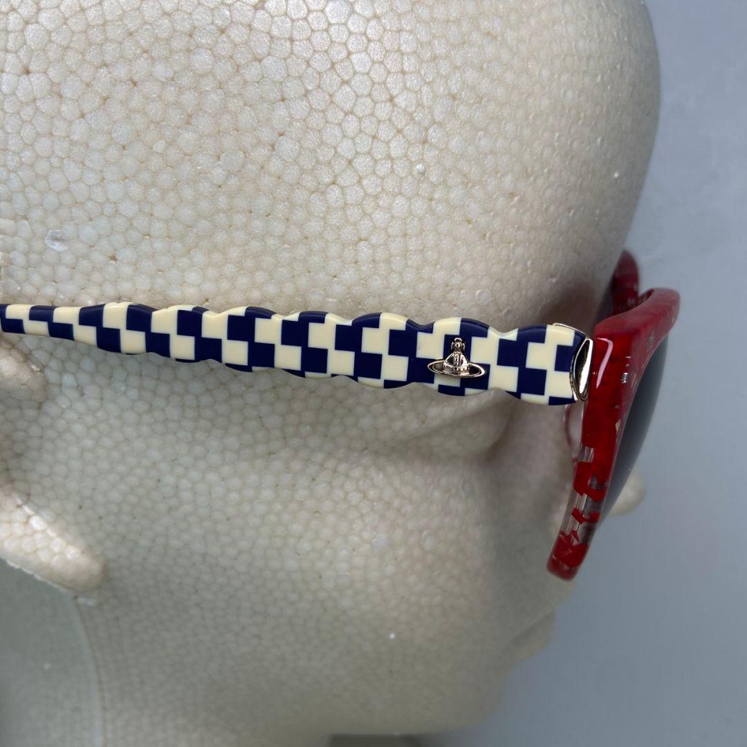 タグ✨Vivienne westwood オーブ セイコー サングラス 赤 白 - メルカリ