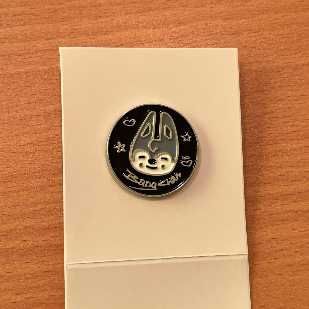 straykids 展示会 ピンバッジ ウルフチャン バンチャン - メルカリ