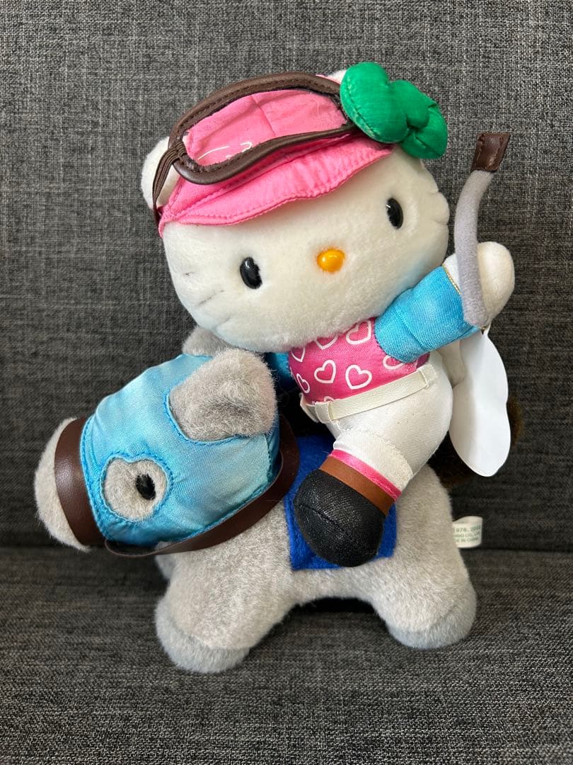 ハローキティ JRA お馬deキティちゃん JRAお馬deキティちゃんハローキティ 乗馬ぬいぐるみ - メルカリ