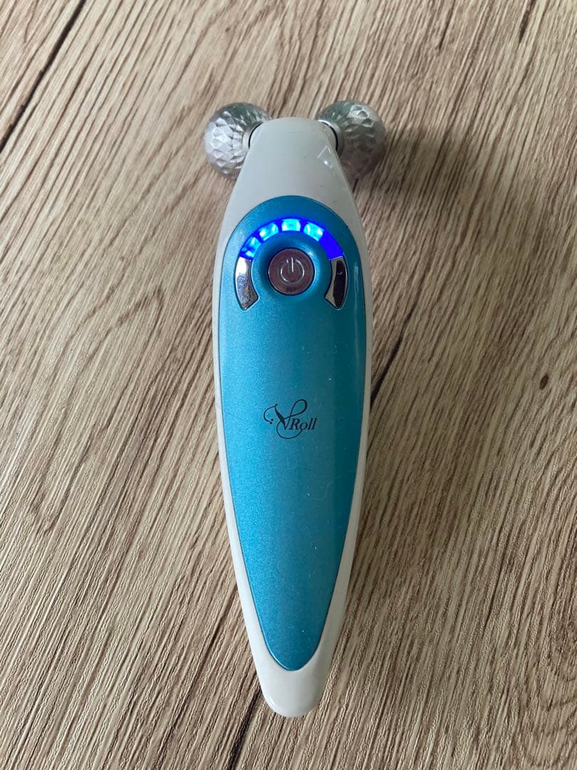 V Roll 美顔ローラー 充電式 V-ROLL | フェイシャルケア | 伊藤超短波 エステ関係者向けサイト