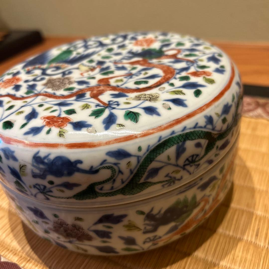 万暦赤絵 龍と鳳凰の蓋物 縁起良 - メルカリ