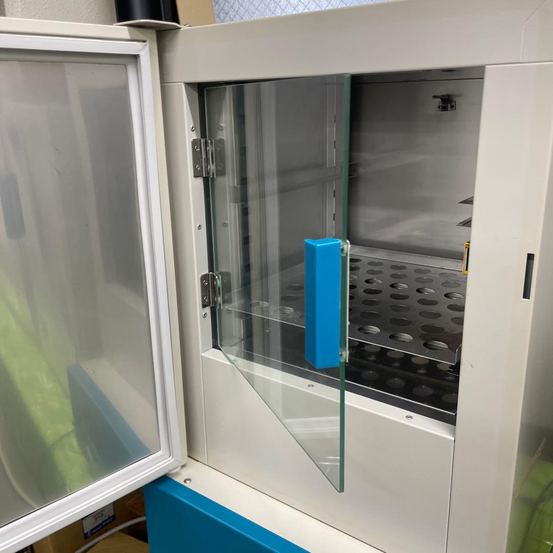 AS ONE プログラム制御インキュベーター ICV-300P