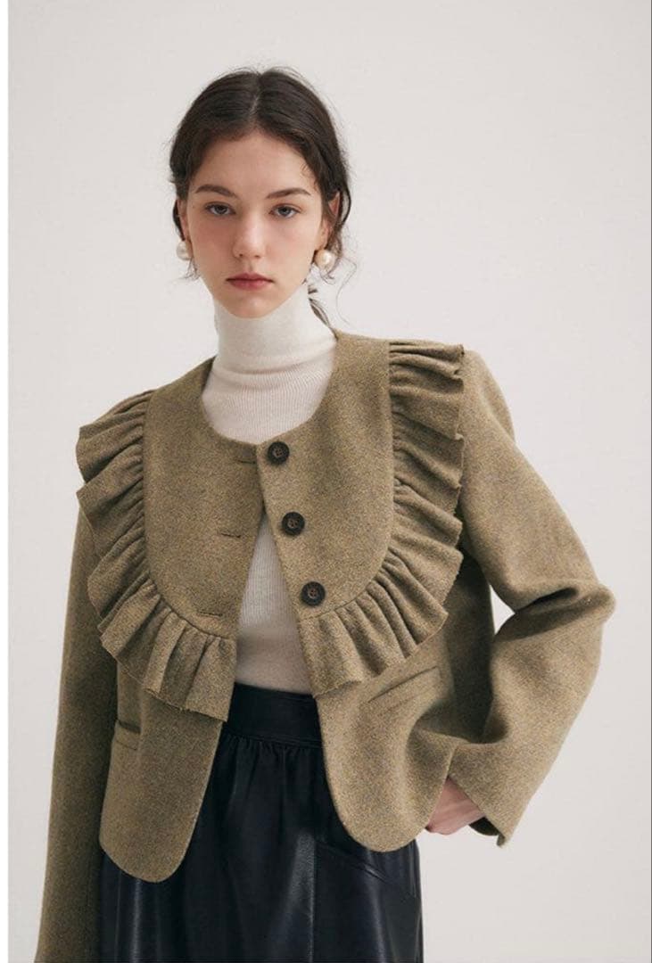 【Fano Studios】フリルカラーウールジャケット Fano Studios フリルカラーウールジャケット - メルカリ