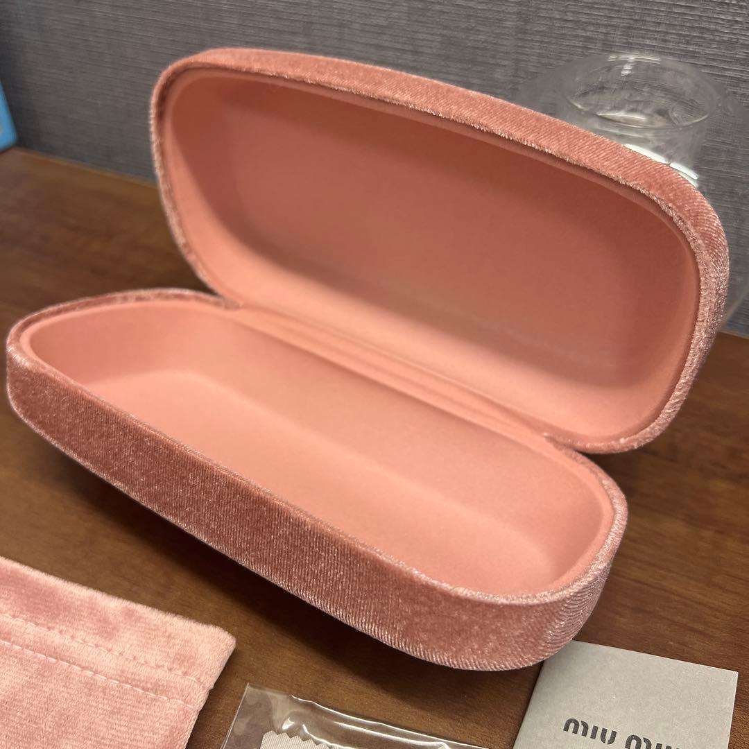 MiuMiu】ミュウミュウ メガネケース ・ポーチ付 ピンクベルベット