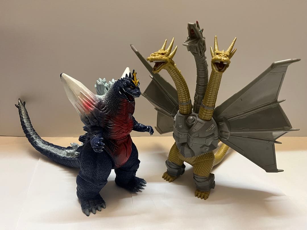 2点セット　スペースゴジラ　メカキングギドラ　ソフビ　1991年　ビッグソフビ 2026年最新】1991 メカキングギドラ ソフビの人気アイテム - メルカリ