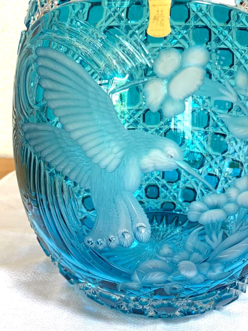 新品未使用】マイセンクリスタル社 色被せ花瓶「ハチドリ」 - メルカリ