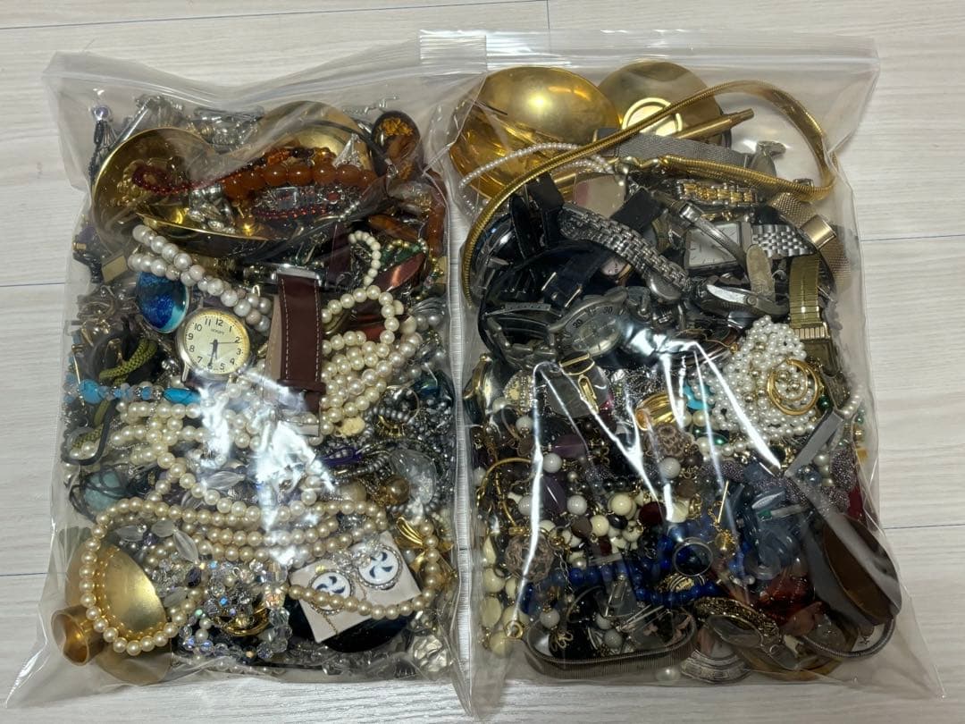イミテーションアクセサリーまとめ売り大容量約6kg - メルカリ