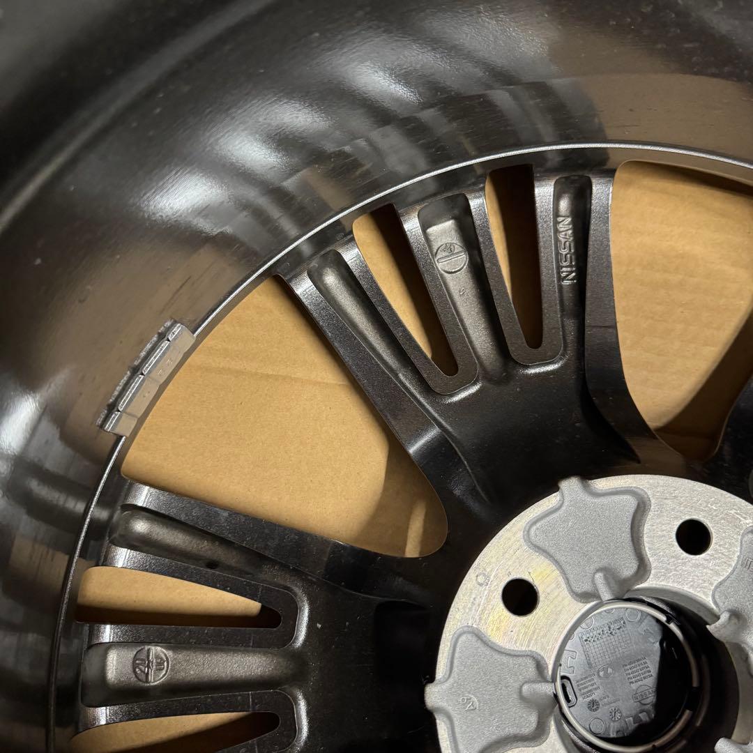 新車外し V37 スカイライン純正 19インチ 8.5J 日産