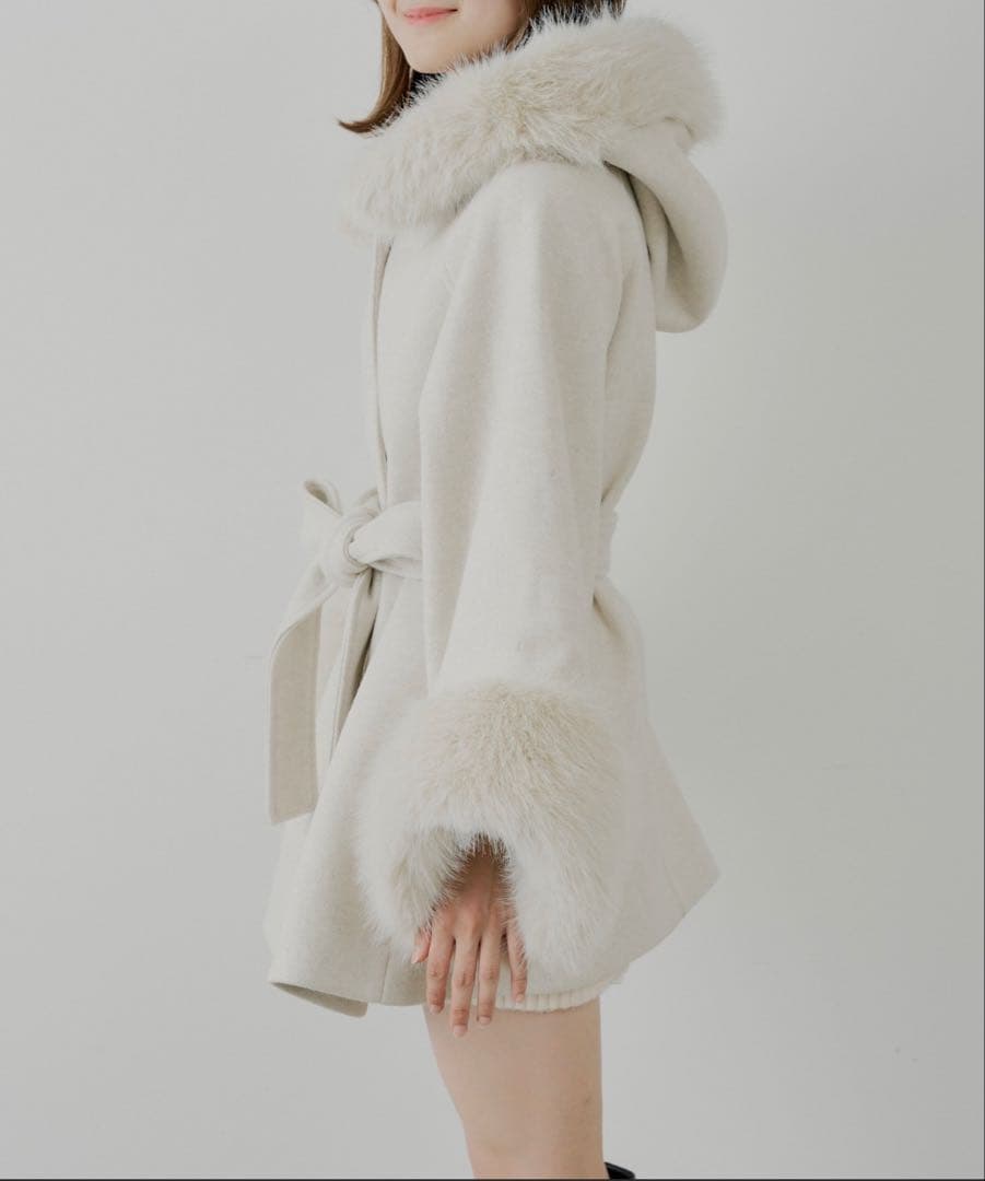 Chico ファー襟ケープコート - メルカリ