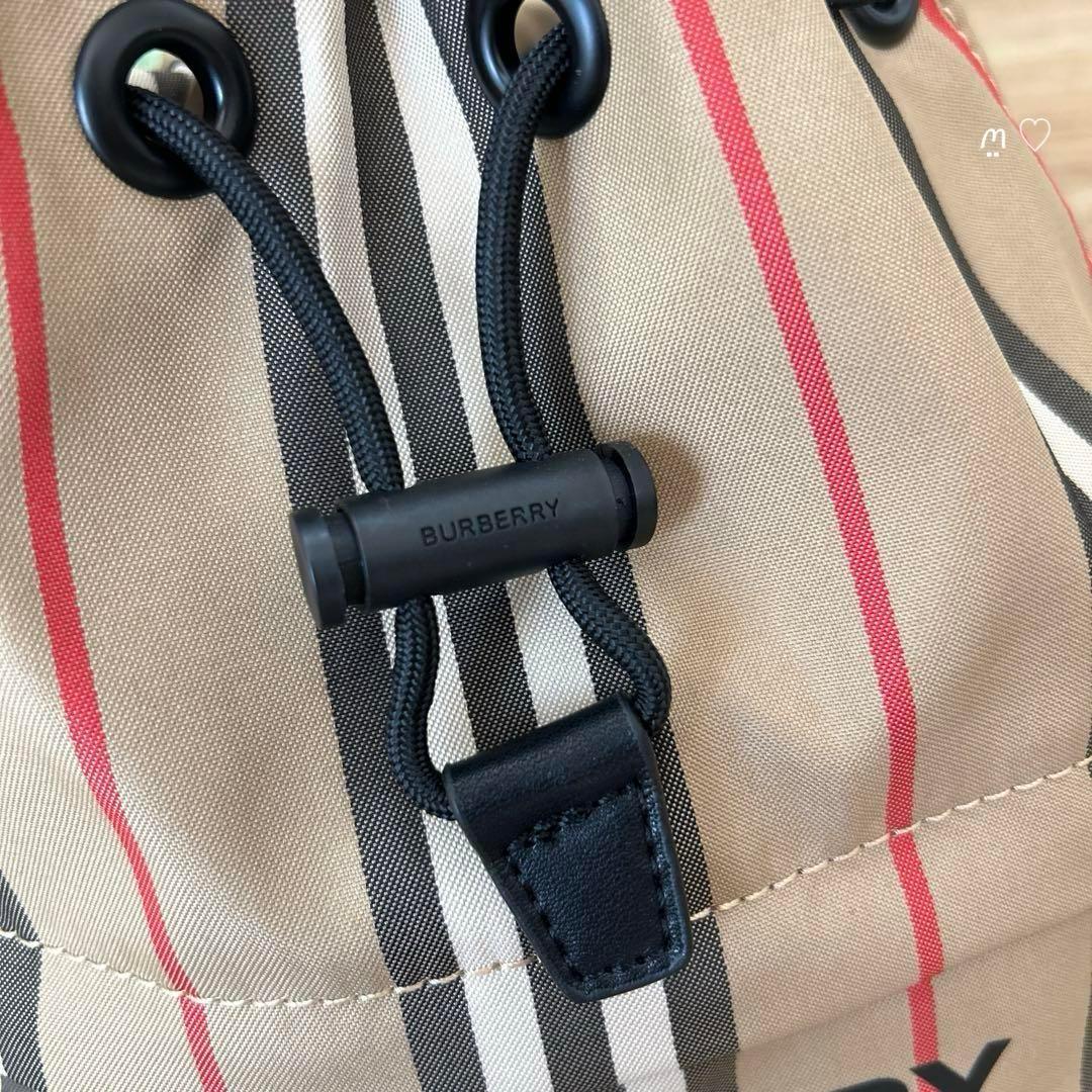 バーバリー アイコンストライプドローコードポーチ 巾着ショルダー