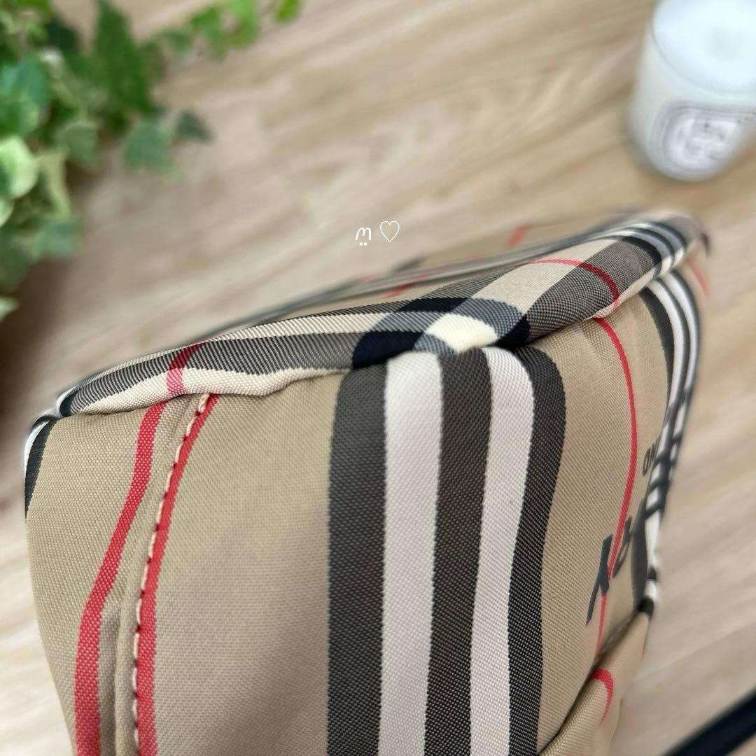 バーバリー アイコンストライプドローコードポーチ 巾着ショルダー