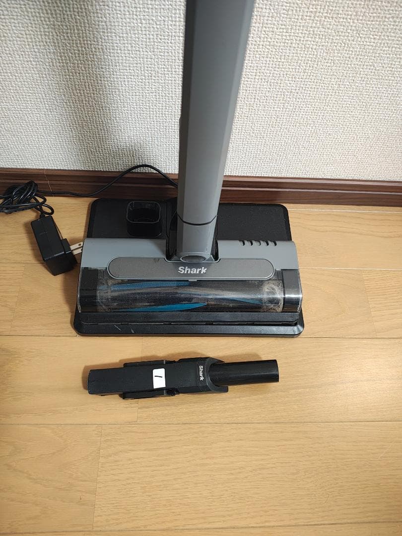 シャーク☆CS100JGR☆バッテリーの状態良好☆1 - メルカリ