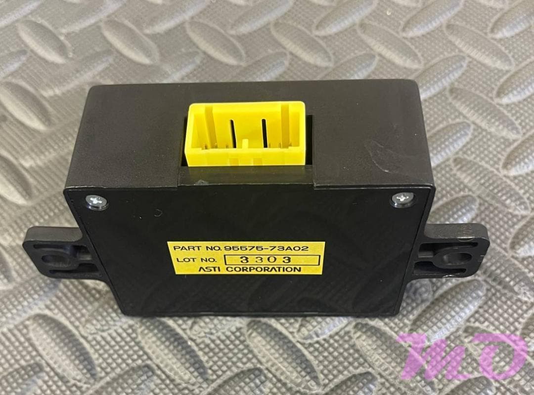 スズキ純正 ジムニー用 エアコン コンピュータ コントローラ アンプ JA11 スズキ 純正 ジムニー JA11 エアコンコンピューター コントローラー