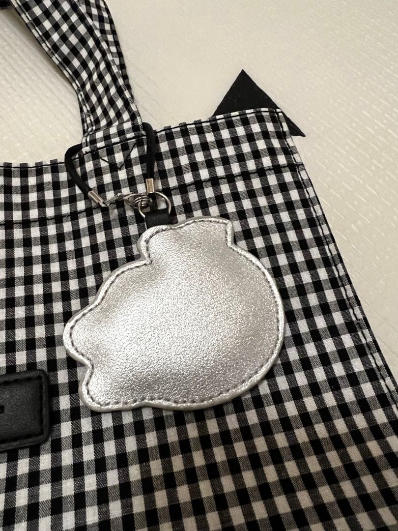 ファミリア ギンガムチェック トートバッグ 白黒 - メルカリ