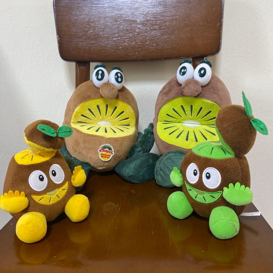 ゼスプリ キウイブラザーズ ぬいぐるみ 中 4体セット - メルカリ