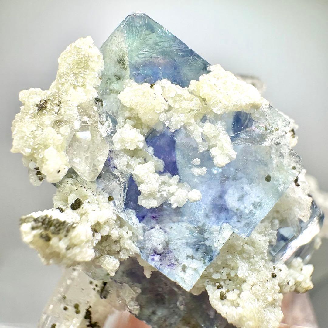 580 中国 ヤオガンシャン産 フローライト