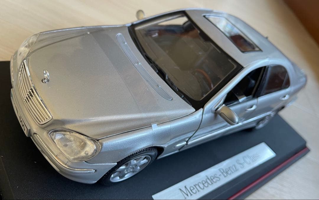 絶版新品　メルセデス-ベンツ/1/18 S-Cクラス　シルバー