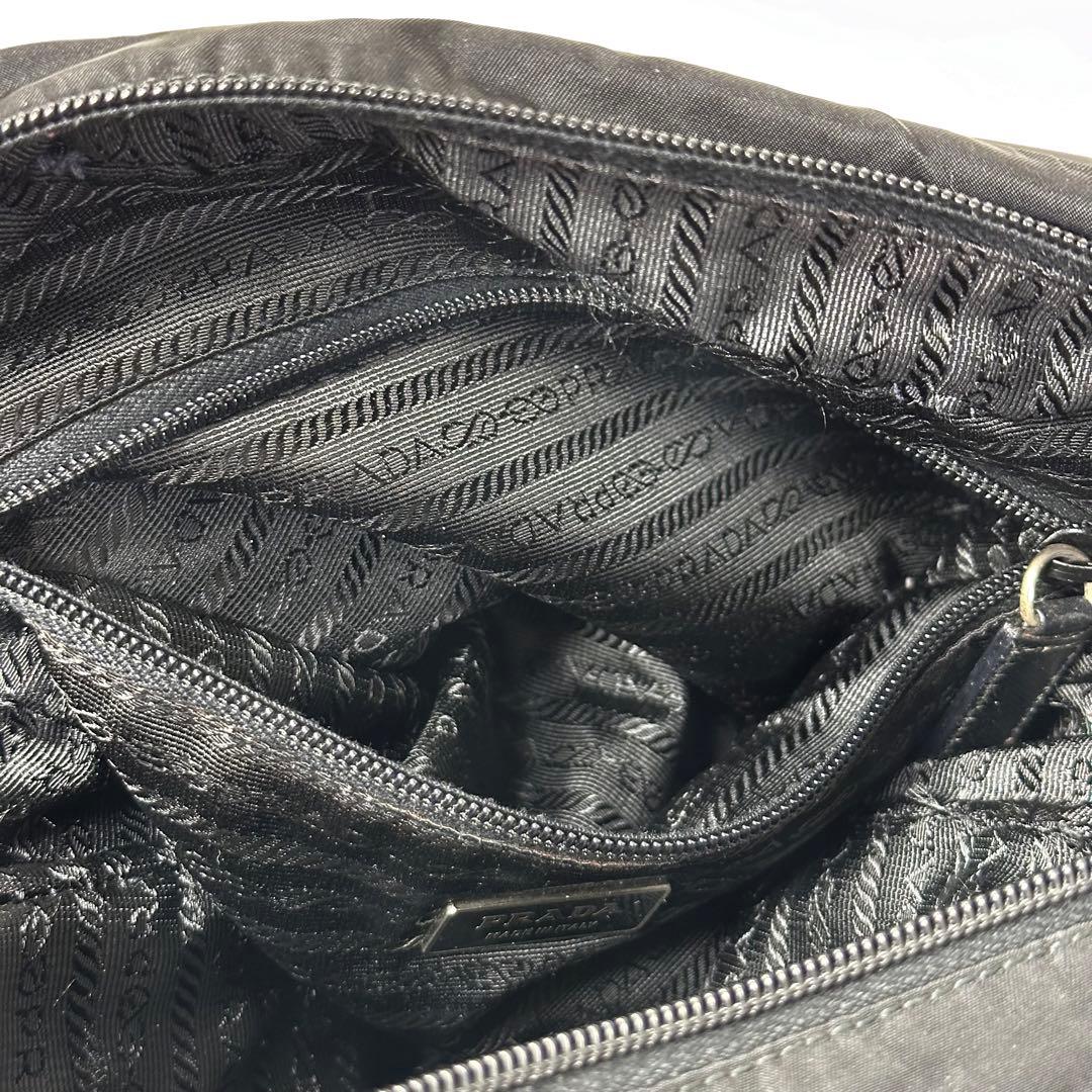 美品✨プラダ 白タグ25 三角口ゴ レザーナイロン ショルダーバッグ