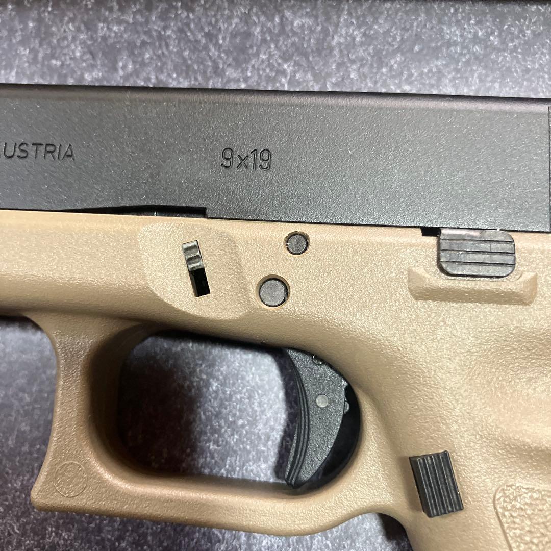 東京マルイ GLOCK 19 3rd Generation タンカラーフレーム - メルカリ