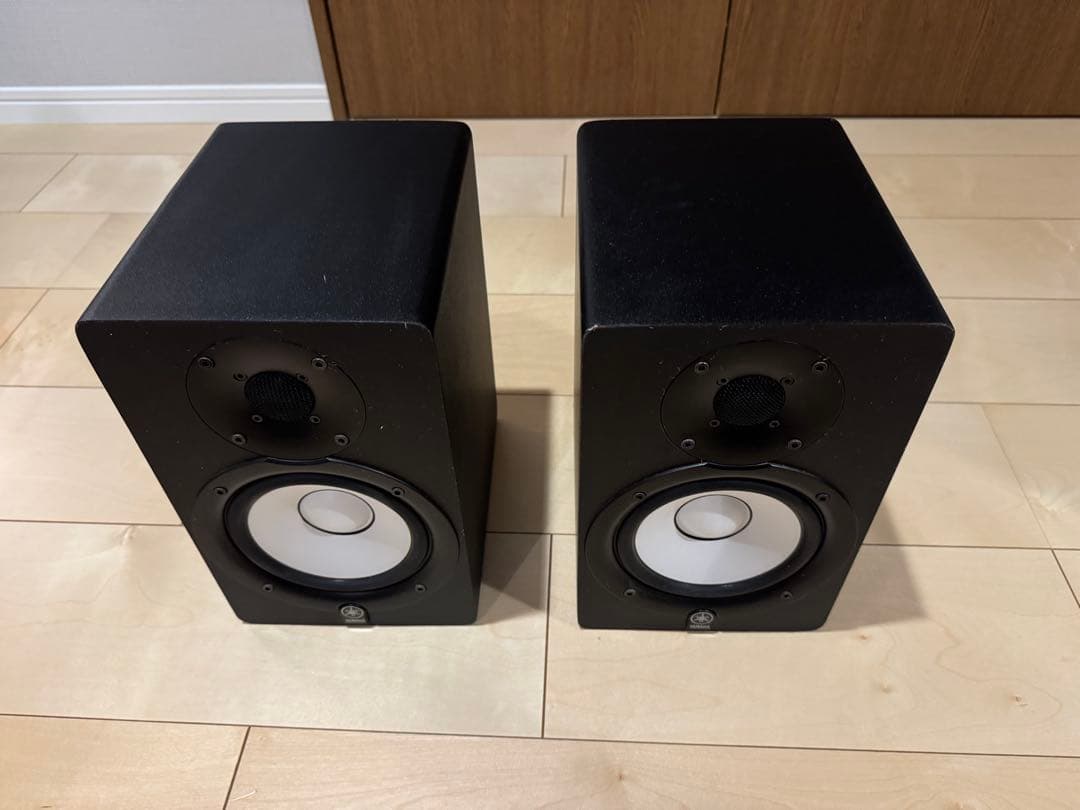 YAMAHA HS50M ペア　パワードモニタースピーカー Amazon | YAMAHA HS50M ペア | DJミキサー | 楽器・音響機器