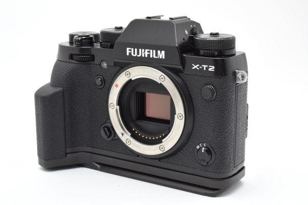 【美品】FUJIFILM 富士フィルム X-T2 ボディ《ショット数4501回》