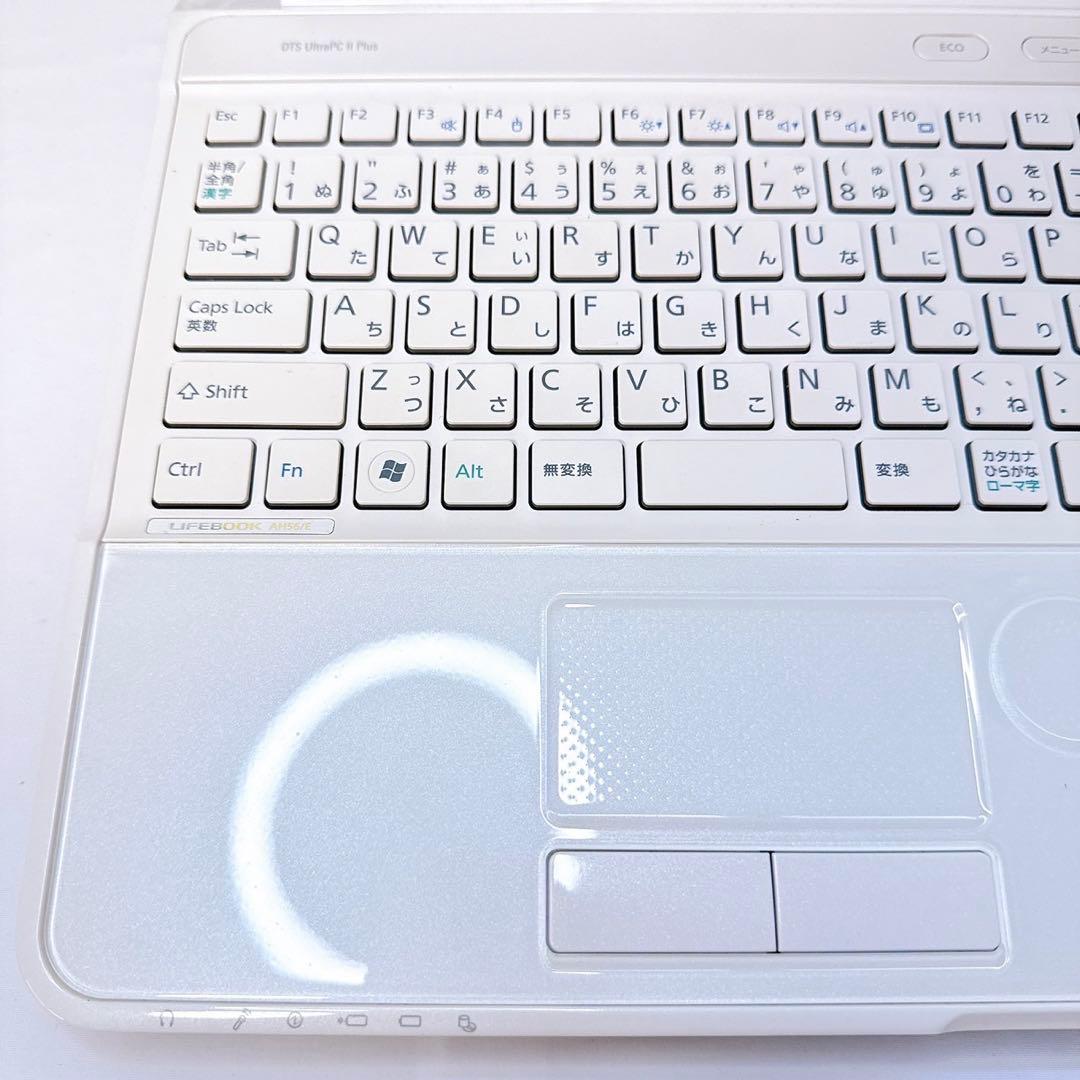 必見❤️可愛い真っ白ノートパソコン❤️サクサク快適SSD❤️初心者