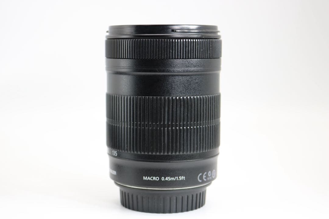美品　【Canon EF-S 18-135mm F3.5-5.6 IS 】