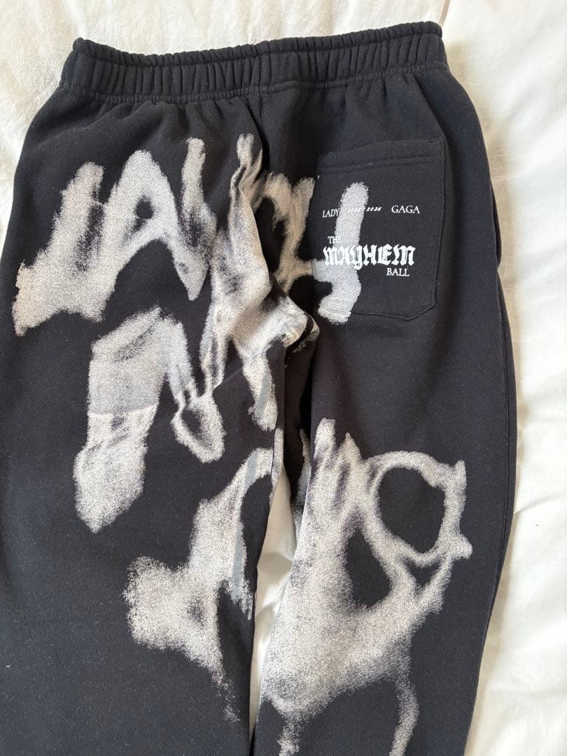 LADY GAGA ライブグッズ スウェットパンツ【M】 - メルカリ