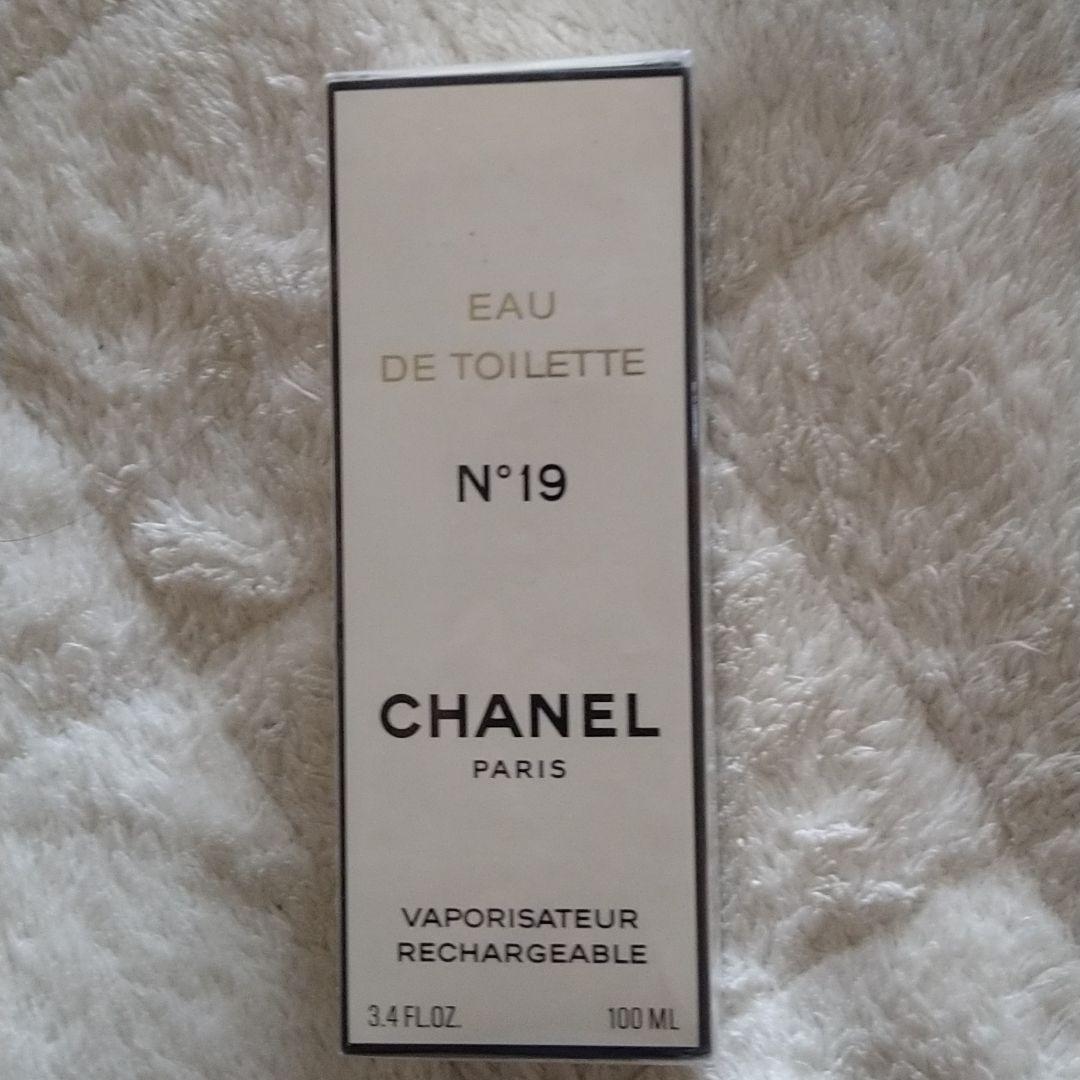 シャネル No19 EDT 100ml N°19 Eau De Toilette Spray - 3.4 FL. OZ. | CHANEL