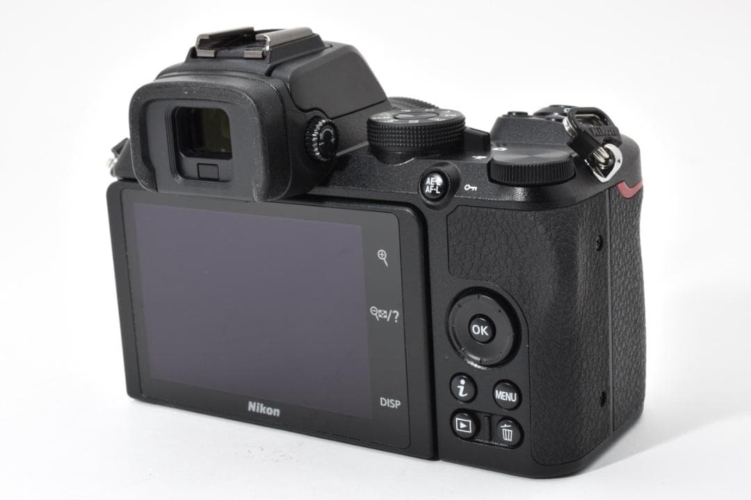 【ほぼ新品】ニコン Nikon Z50 《シャッター数僅か101回》