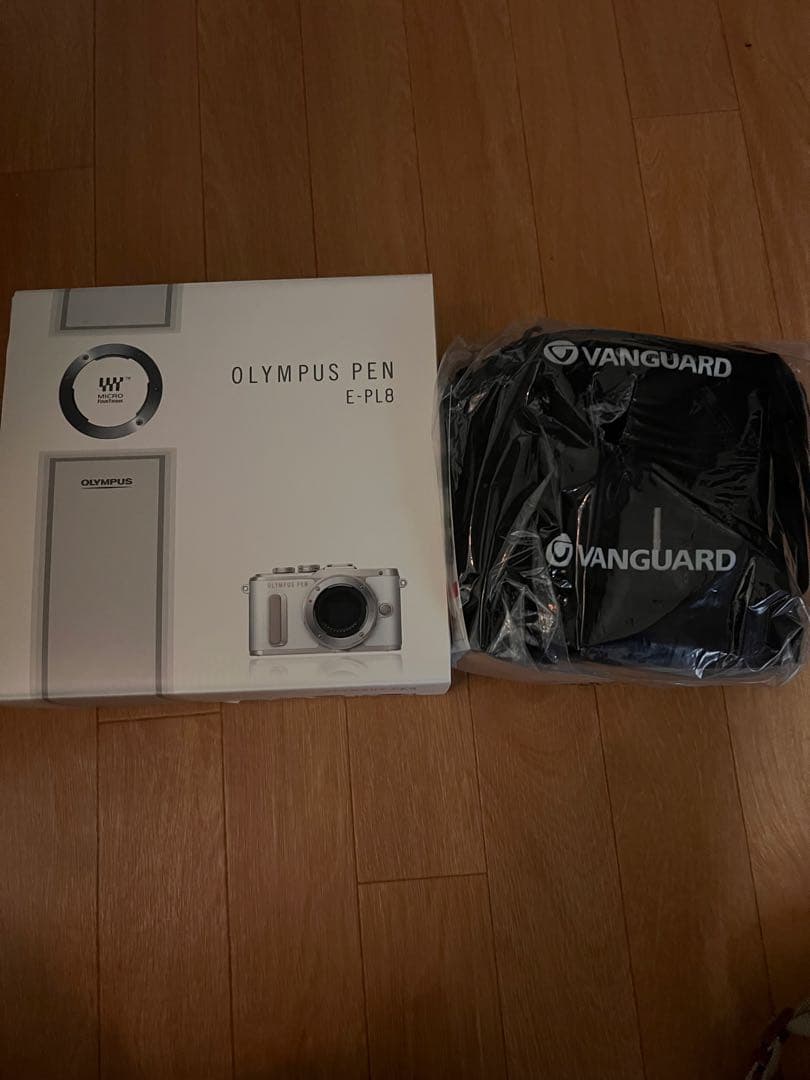 Olympus PEN E-PL8 + Vanguard バッグ Olympus PEN E-PL8 + Vanguard バッグ OLYMPUS PEN Lite E-PL8 ケース