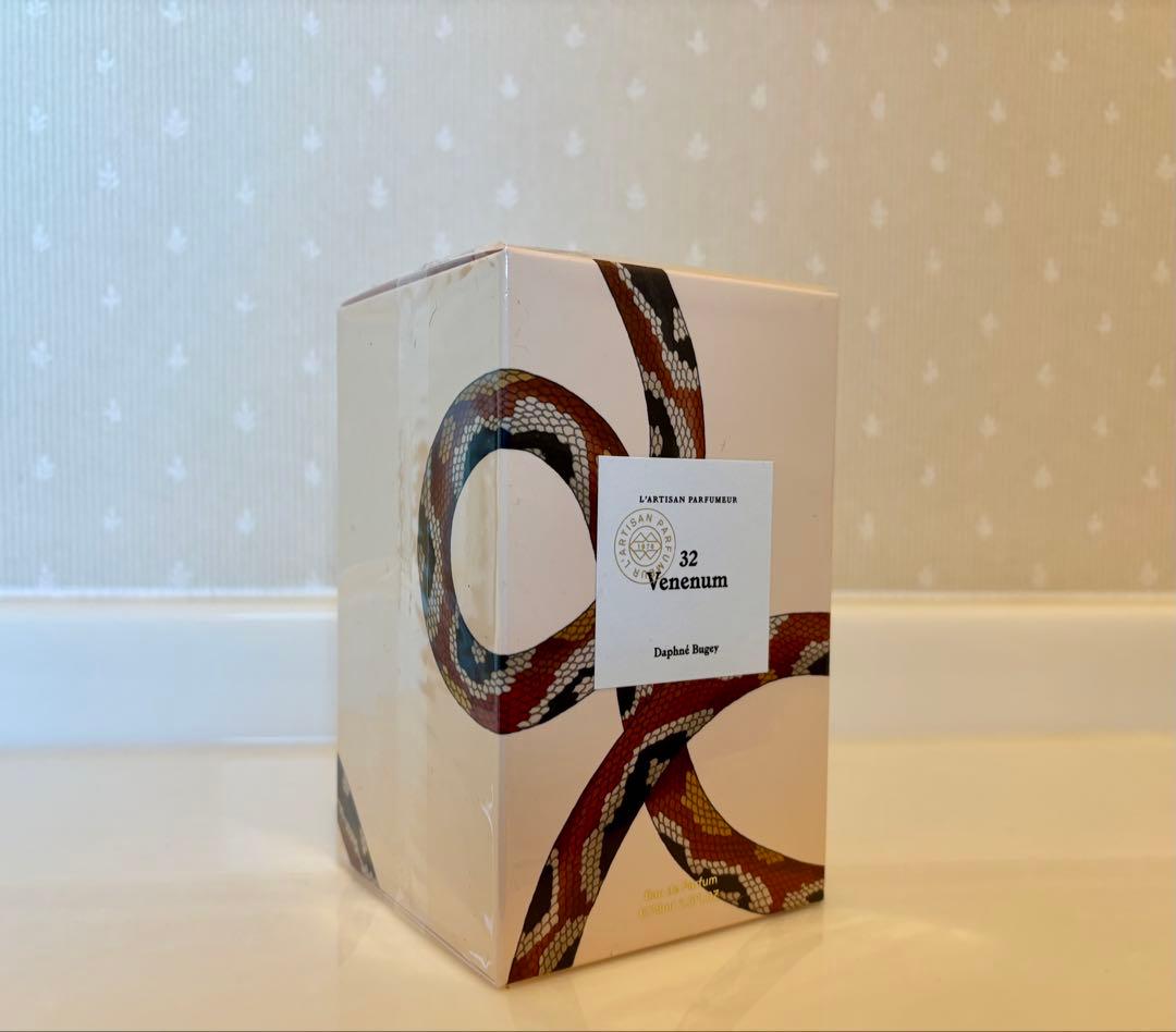 【新品未開封】ラルチザンパルファムVenenum 32 75mL ラルチザンパフューム 32 ヴェネナム オードパルファム 75ml 香水