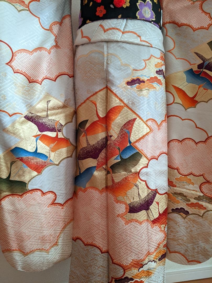 ✨特選お誂え お振袖【駒刺繍 雲取り飛鶴文 金彩 正絹】結婚