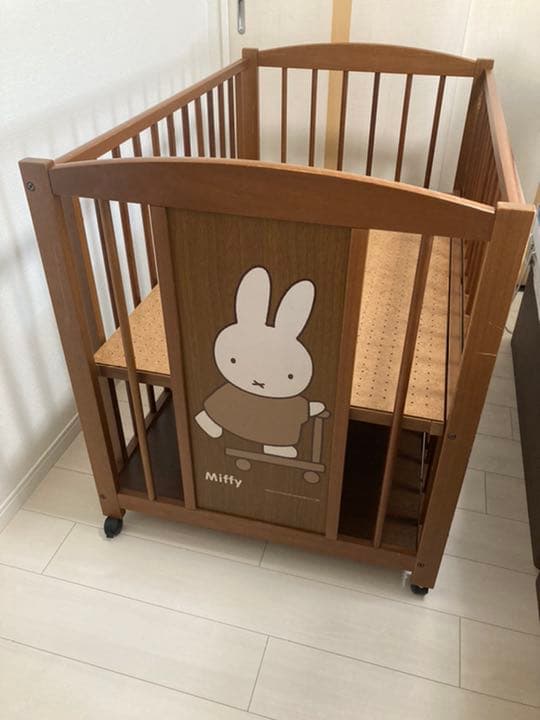 ジャンク品】ミッフィーベビーベッド - メルカリ