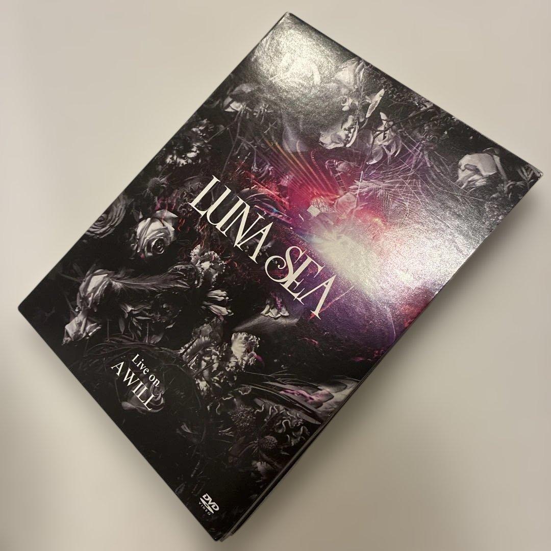 LUNA SEA/Live on A WILL〈初回限定盤〉 LUNA SEA / Live on A WILL【初回限定盤】【DVD】【+CD】 – UNIVERSAL