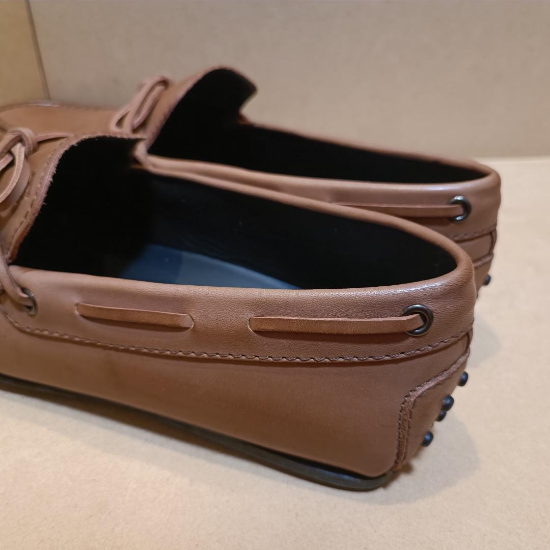 トッズ（TOD'S） イタリア製ドライビングシューズ 茶 UK8.5の通販はau