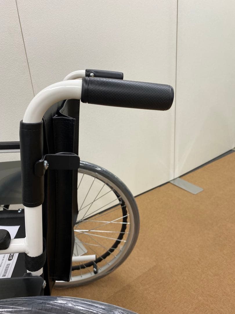 フォロー割でセール中 MIKI 自走用車椅子 VS-1 ノーパンク車椅子