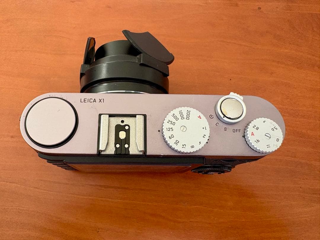 美品・動作確認済】Leica X1 スチールグレー オートレンズキャップ付