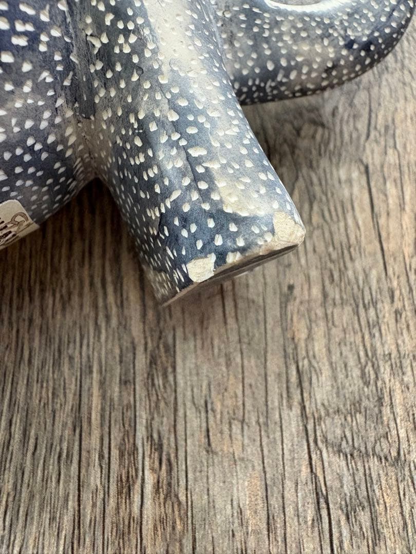 斑点模様 象の置き物 hand maide inケニア スミソニアン博物館