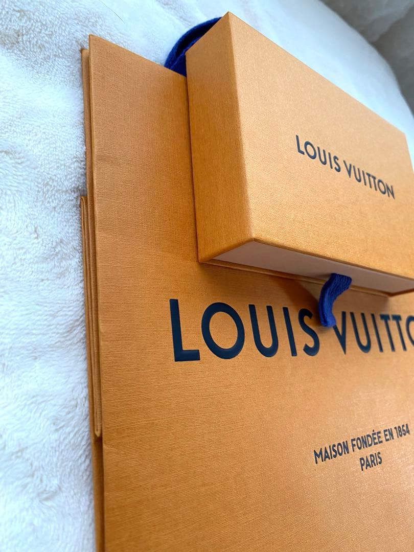 新品未使用LOUIS VUITTONバレッタアクセソワールシュブ2DM00403 - メルカリ