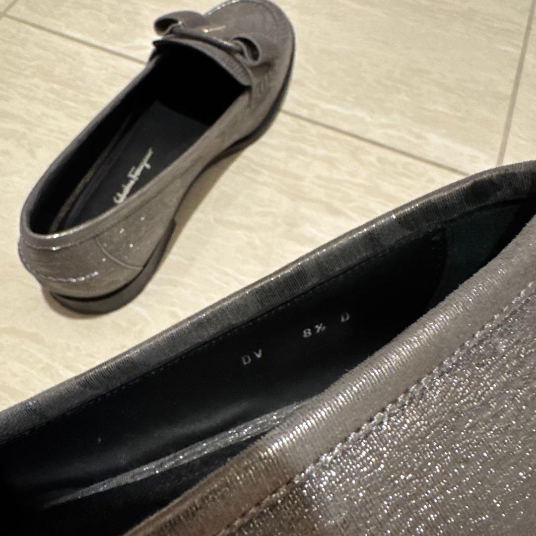 美品レア】Ferragamo モカシン/ローファー リボン シルバー 25.5